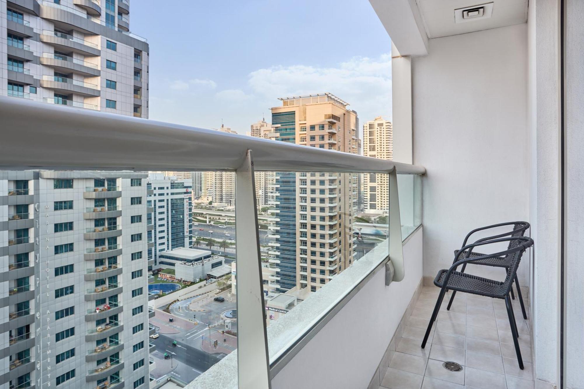 Stylish 2 Bedroom With Marina View & Balcony, Marina *
