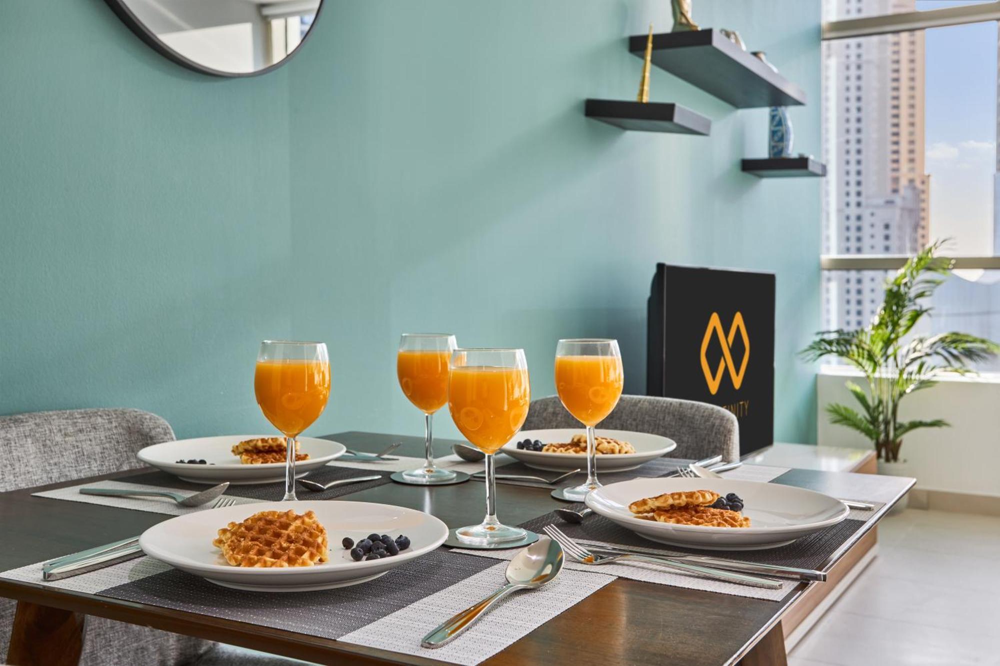 Stylish 2 Bedroom With Marina View & Balcony, Marina Dubai