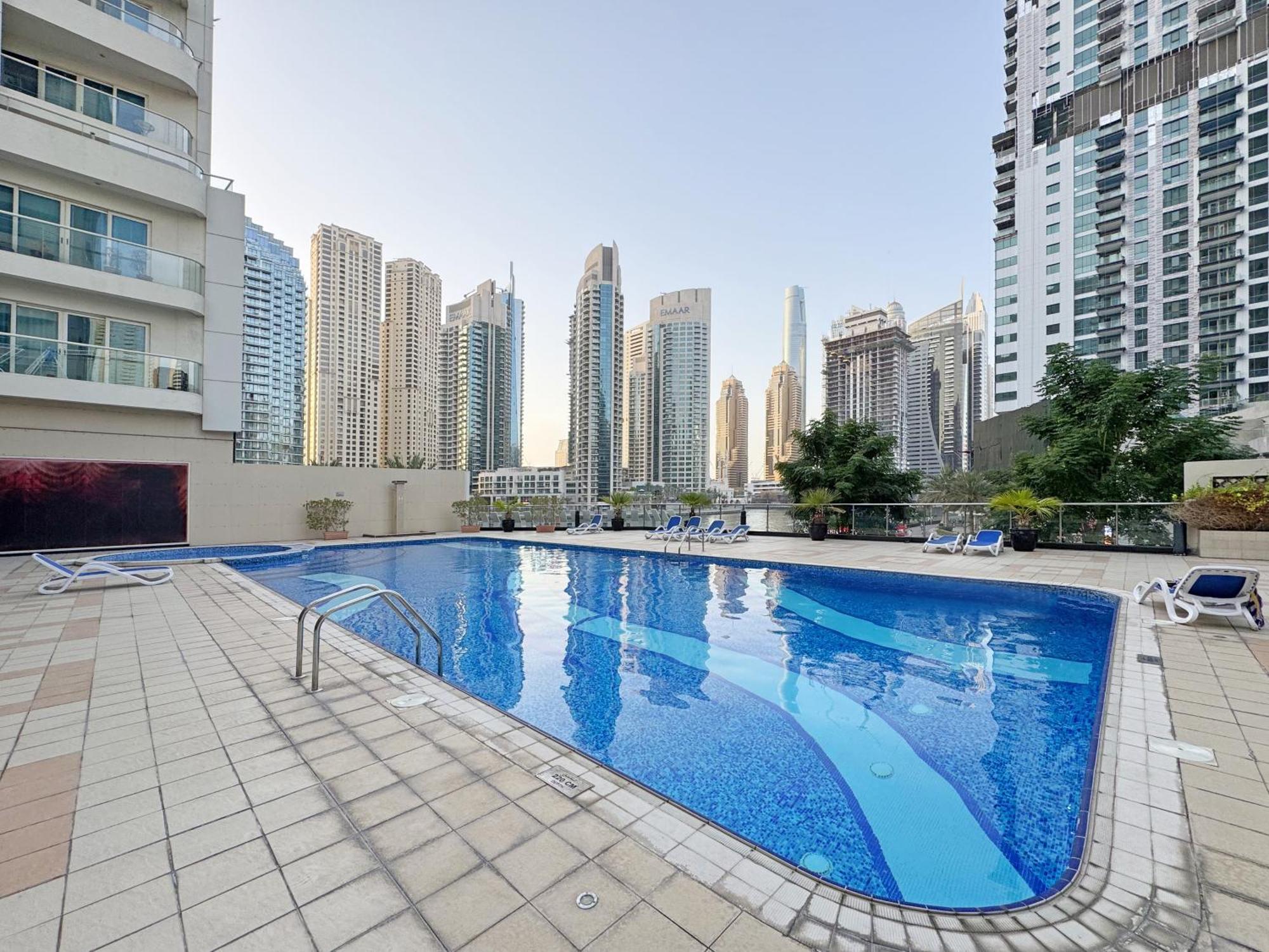 Stylish 2 Bedroom With Marina View & Balcony, Marina Apartment Dubai